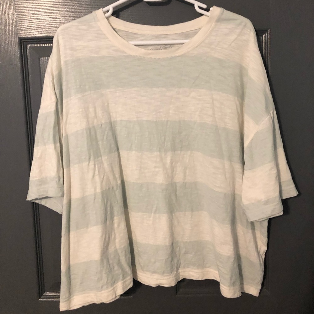 Universal thread crop top from target. Size XXL. Color is white/light green.